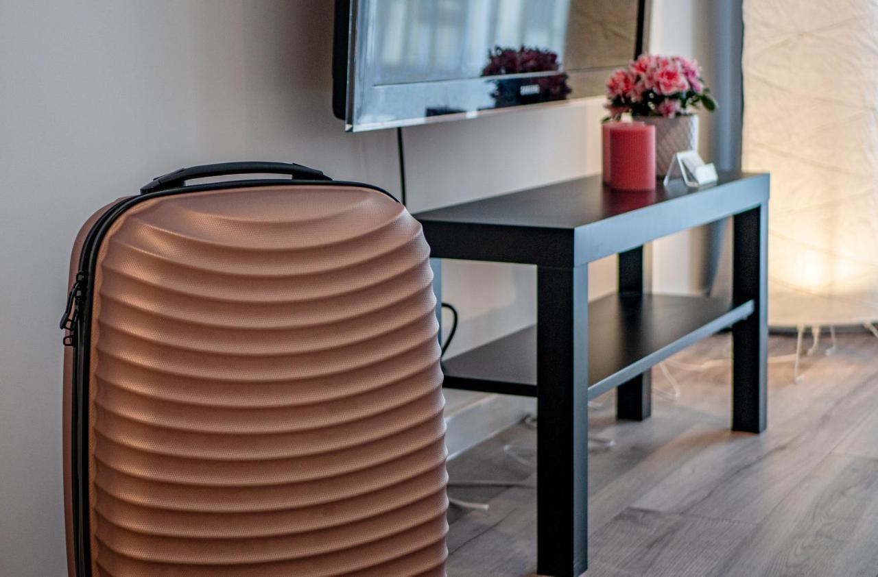 Apartamenty Homely Place Blisko Starego Rynku - Parking Posen Exterior foto