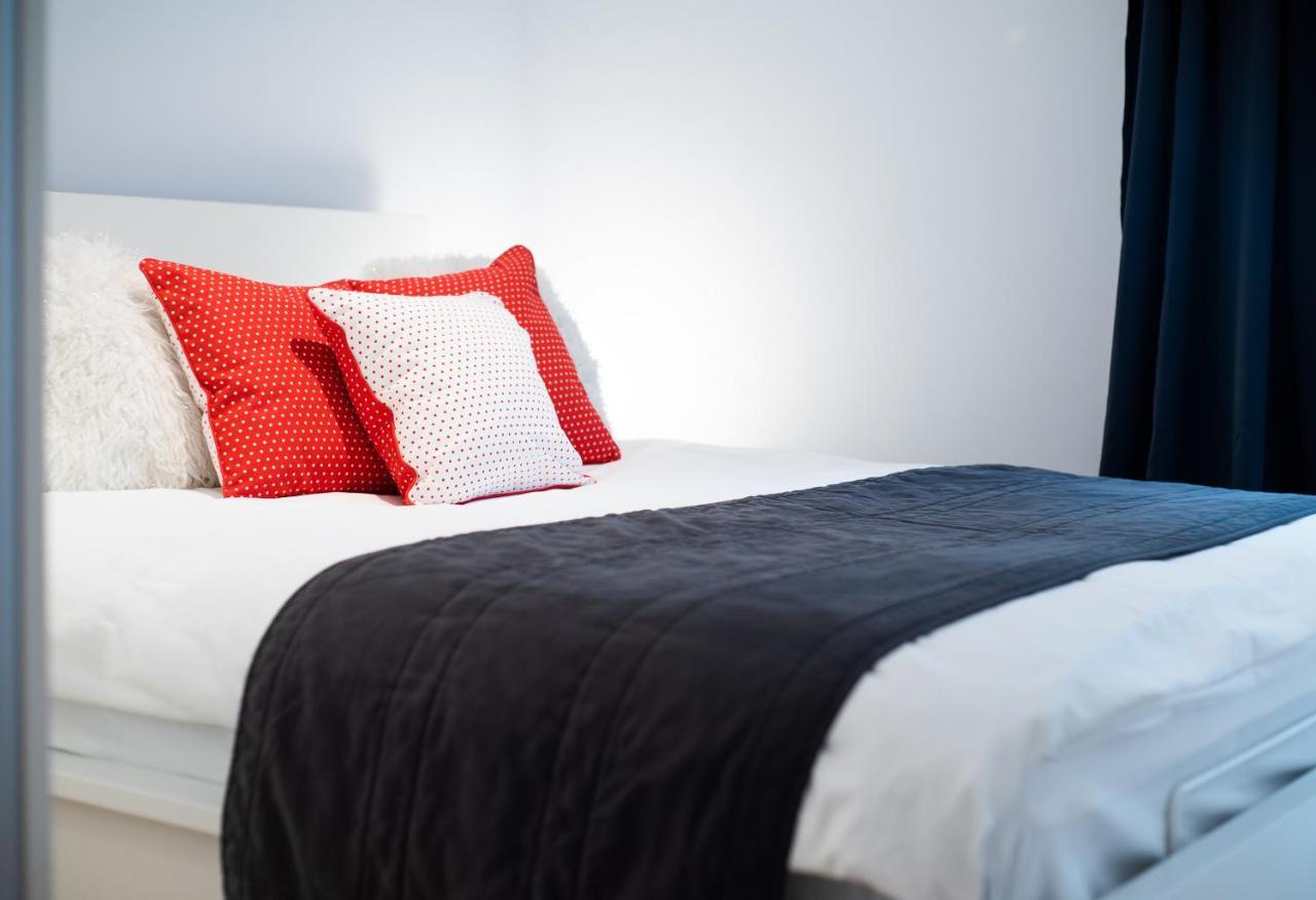 Apartamenty Homely Place Blisko Starego Rynku - Parking Posen Exterior foto