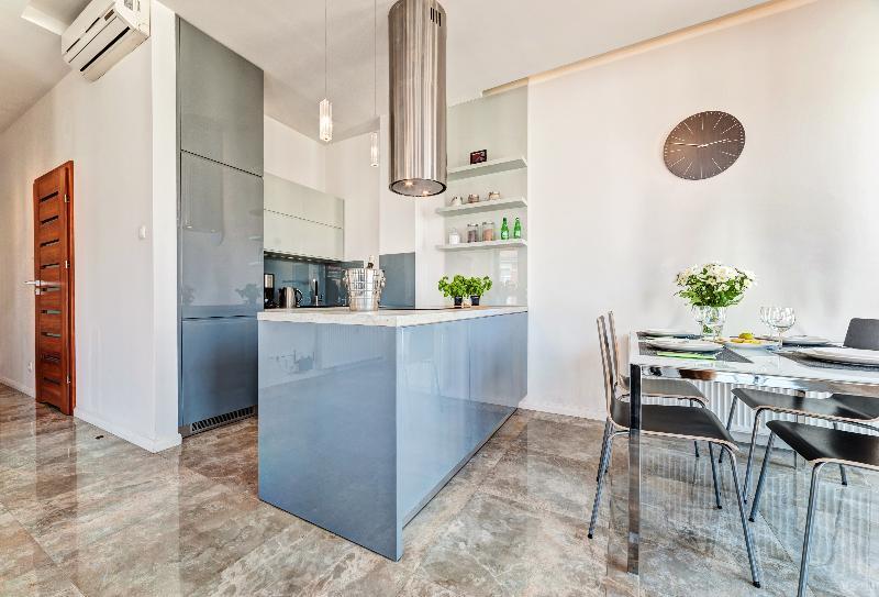 Apartamenty Homely Place Blisko Starego Rynku - Parking Posen Exterior foto